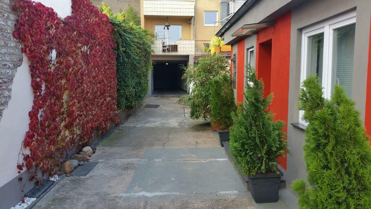 Schmitz Apartment *